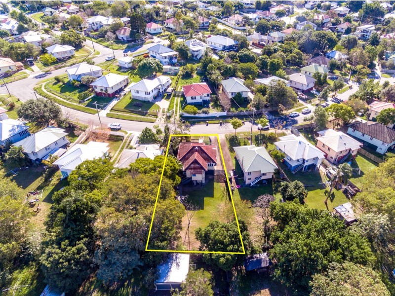 15 Garde Street, Stafford QLD 4053