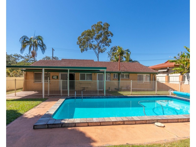 35 Barbaralla Drive, Springwood QLD 4127