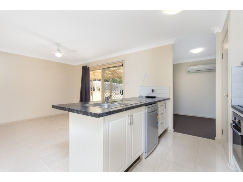 130 Pohon Drive, Tanah Merah QLD 4128