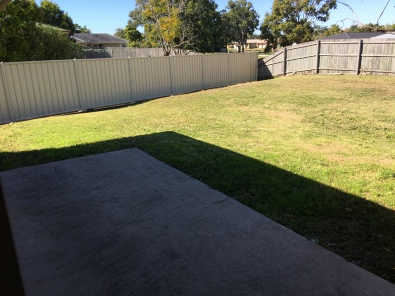 7 Perak Court, Tanah Merah QLD 4128