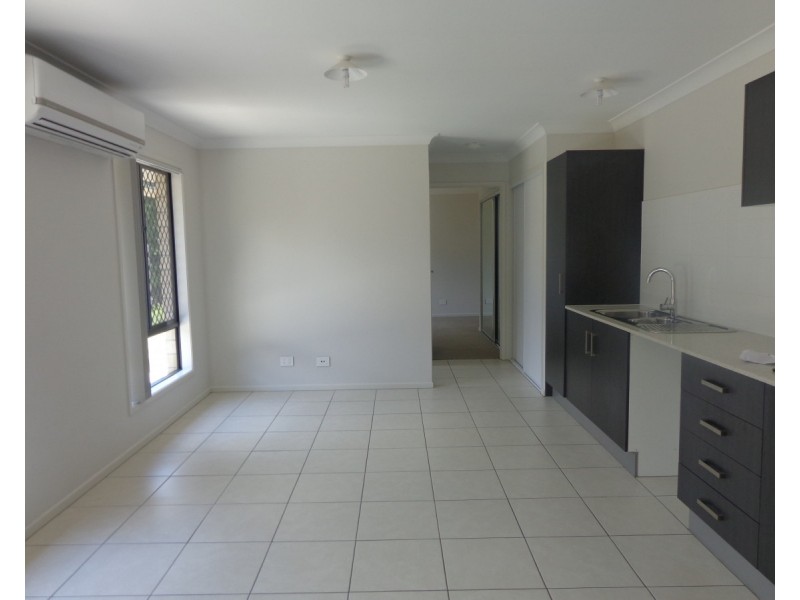 1/122a Queen Street, Goodna QLD 4300