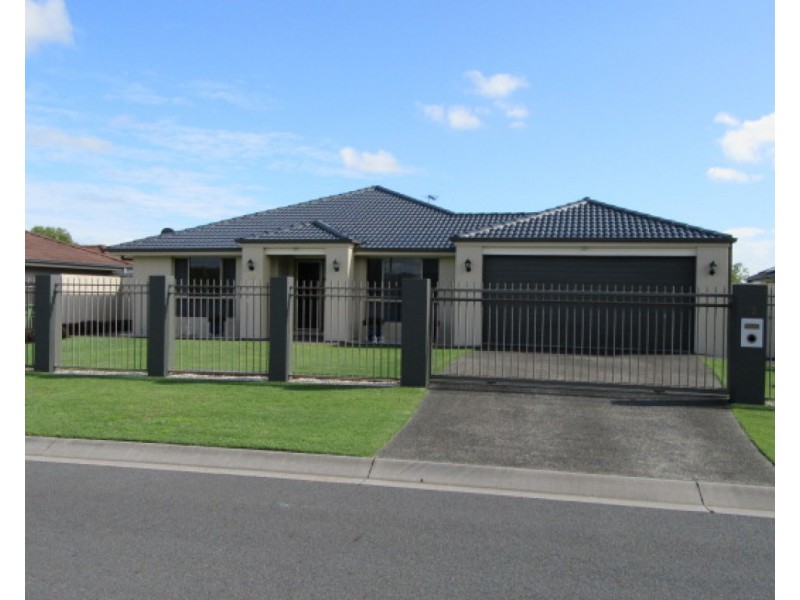 12 Hillview Street, Springfield QLD 4300