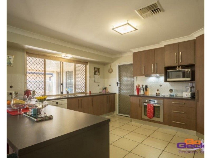 12 Hillview Street, Springfield QLD 4300