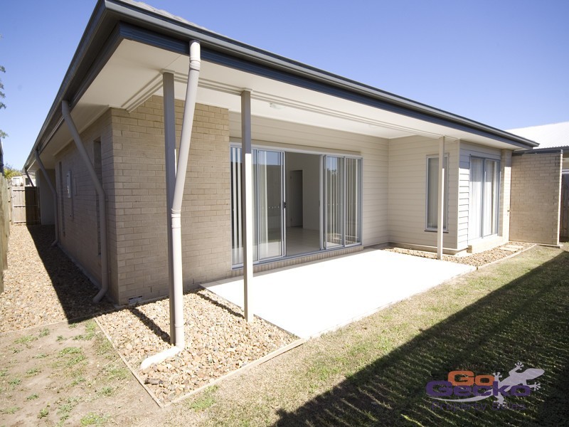 11 Francisca Drive, Augustine Heights QLD 4300