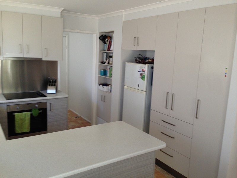 6 Hilarie Avenue, Springwood QLD 4127