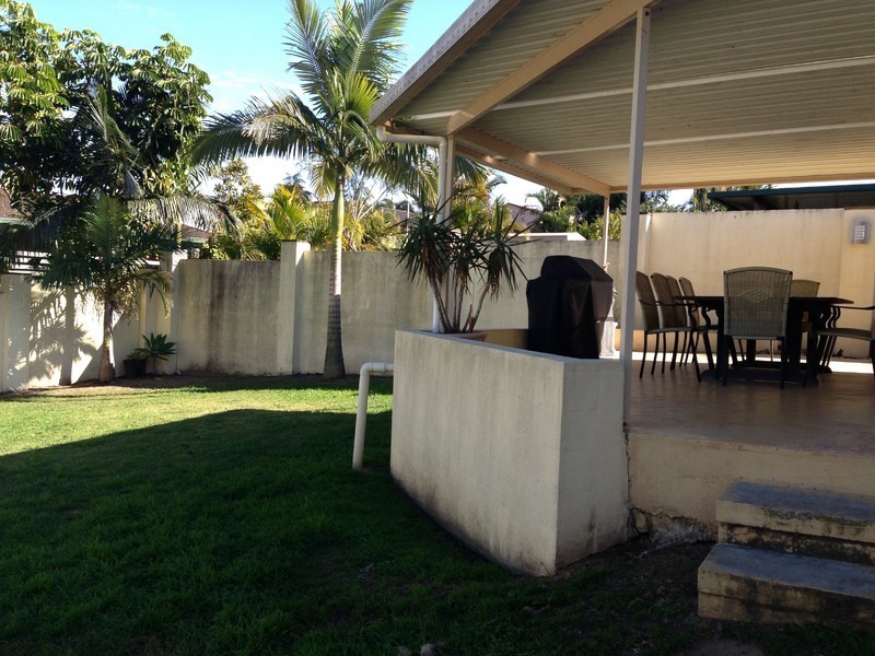 6 Hilarie Avenue, Springwood QLD 4127