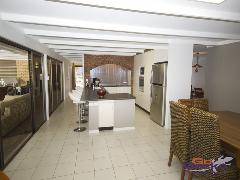 53 Steven St, Camira QLD 4300