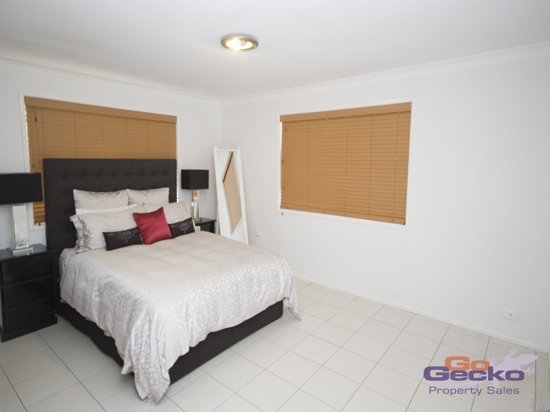 53 Steven St, Camira QLD 4300