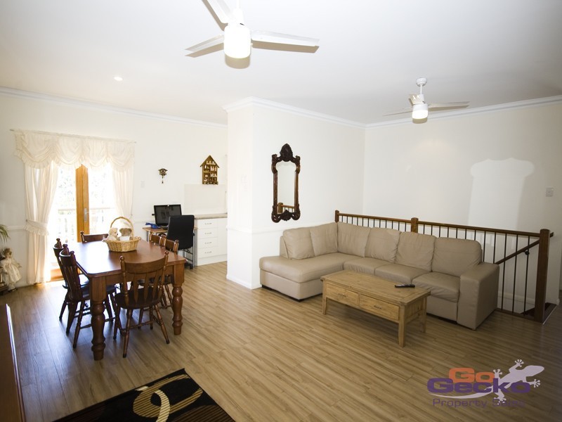 13 Lincoln Parade, Springfield Lakes QLD 4300