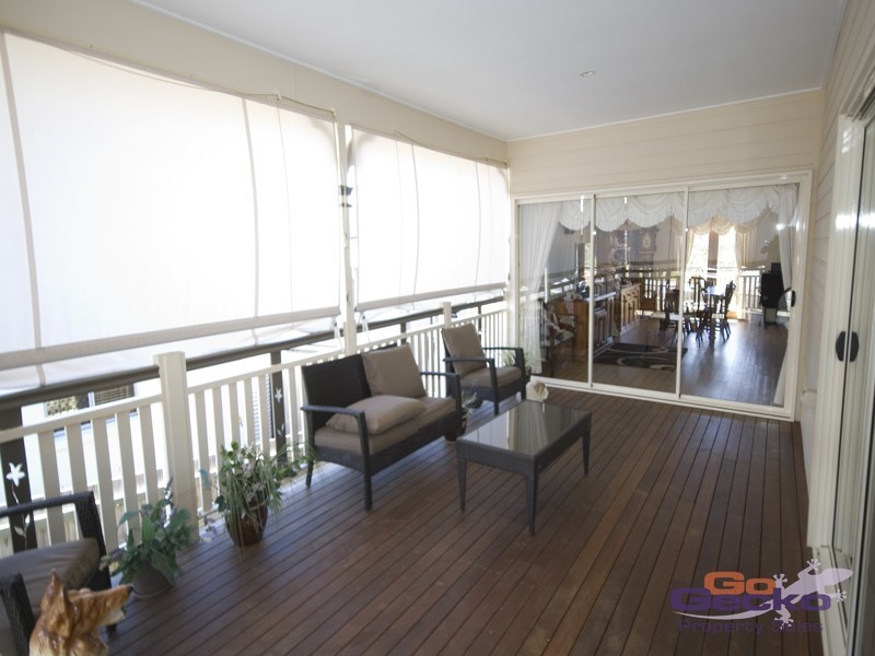 13 Lincoln Parade, Springfield Lakes QLD 4300
