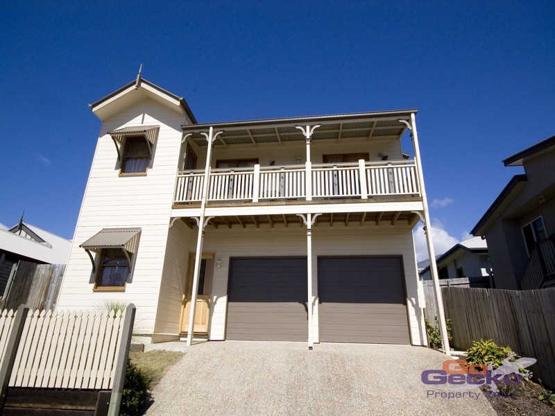13 Lincoln Parade, Springfield Lakes QLD 4300