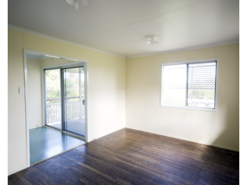 9 Dowden Street, Goodna QLD 4300