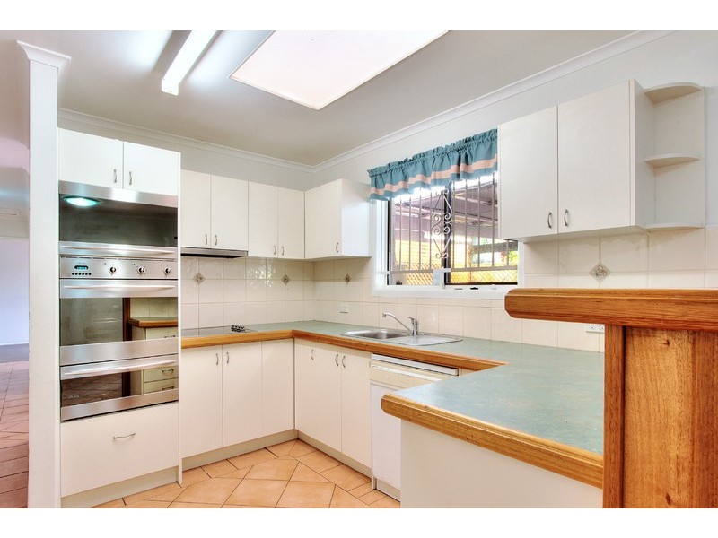 36 Wootton Crescent, Springwood QLD 4127