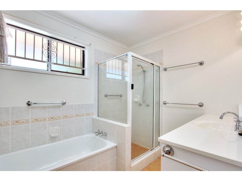 36 Wootton Crescent, Springwood QLD 4127