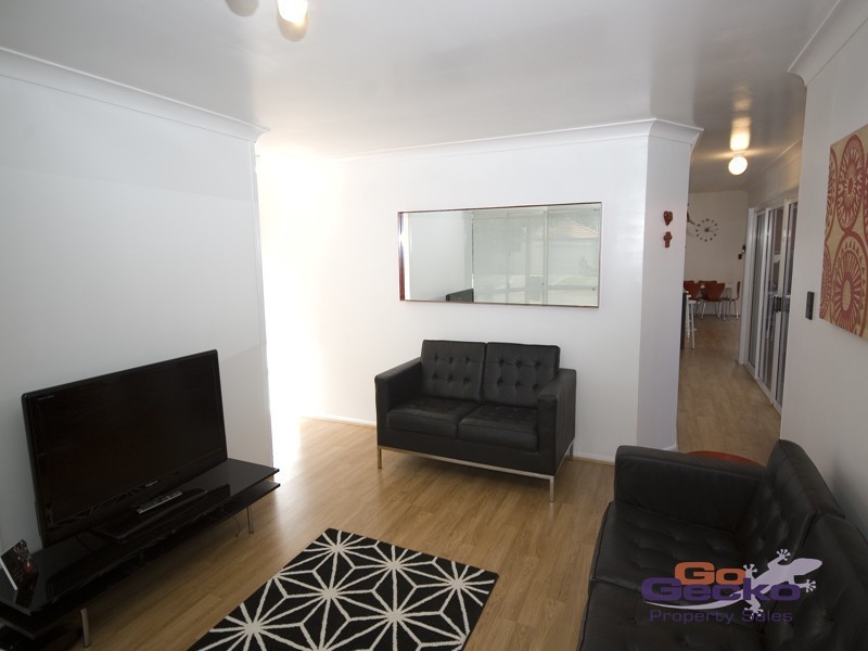 5 Winnecke Close, Forest Lake QLD 4078