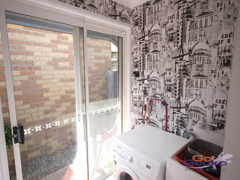 5 Winnecke Close, Forest Lake QLD 4078