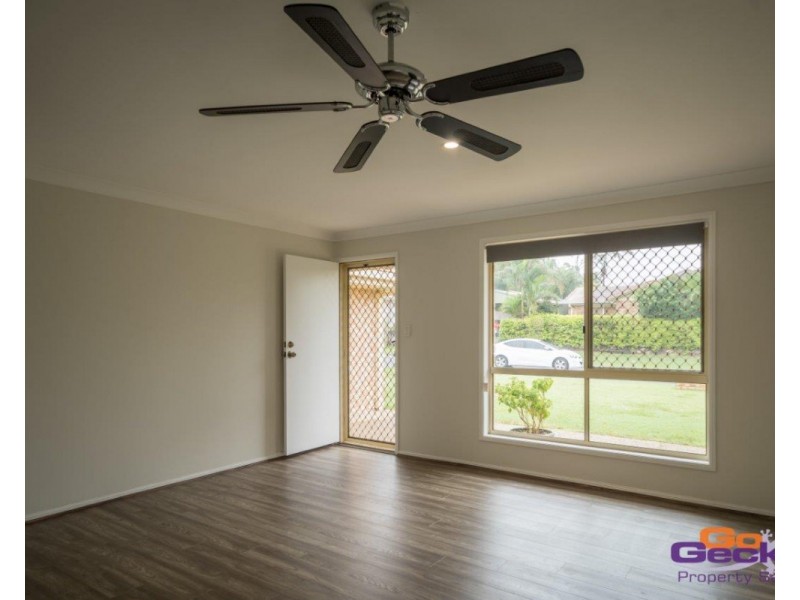 8 Bankswood Court, Camira QLD 4300