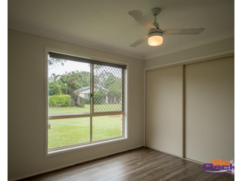 8 Bankswood Court, Camira QLD 4300