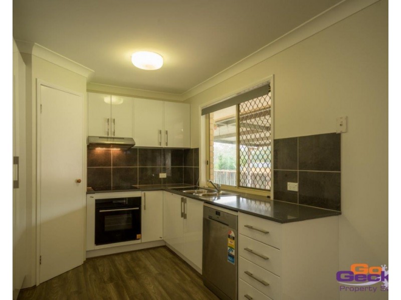 8 Bankswood Court, Camira QLD 4300