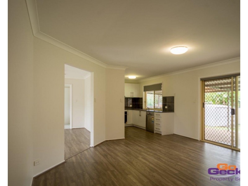 8 Bankswood Court, Camira QLD 4300