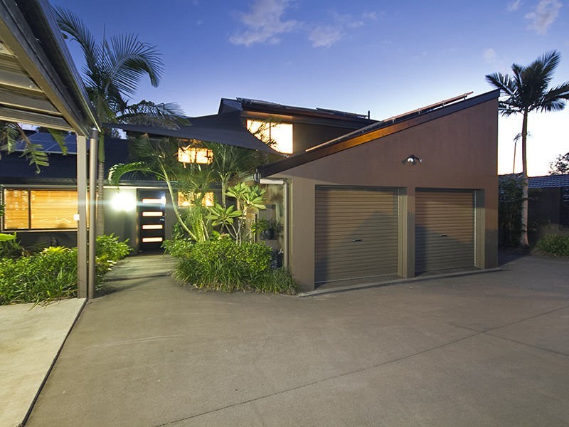 44 Westlake Drive, Mount Ommaney QLD 4074