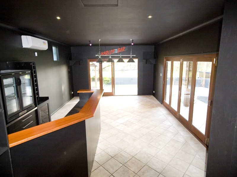 44 Westlake Drive, Mount Ommaney QLD 4074