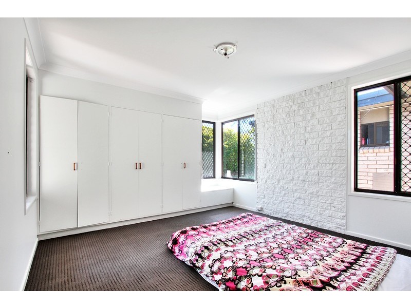 75 Pheasant Avenue, Beenleigh QLD 4207