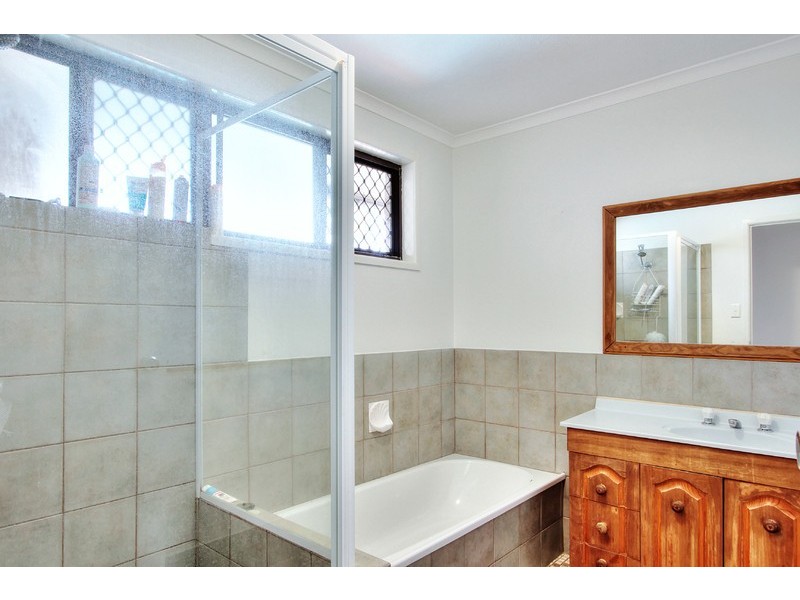 75 Pheasant Avenue, Beenleigh QLD 4207