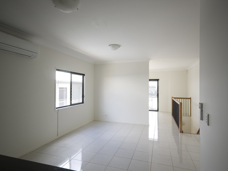 9 Peppermint Court, Springfield Lakes QLD 4300