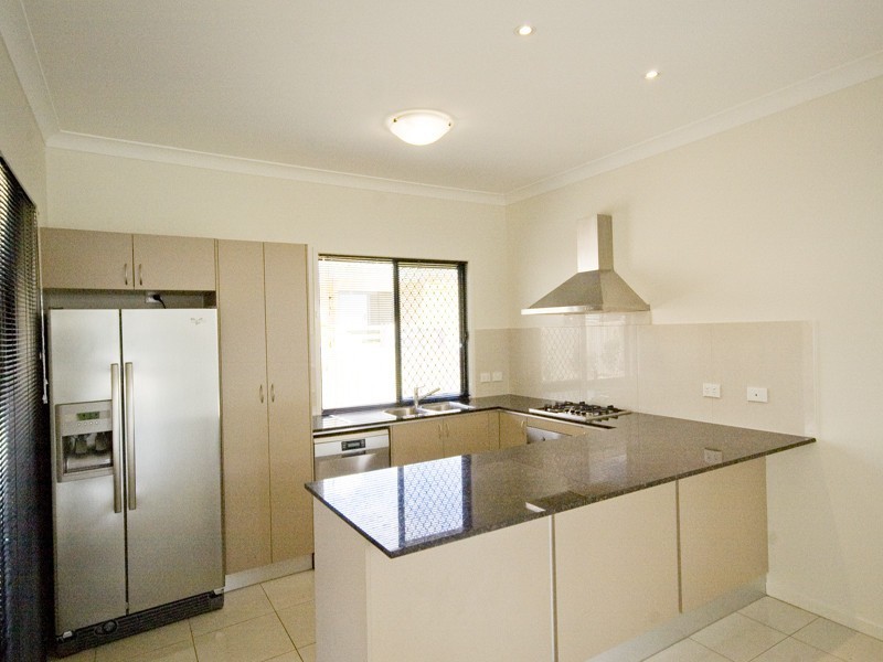 9 Peppermint Court, Springfield Lakes QLD 4300