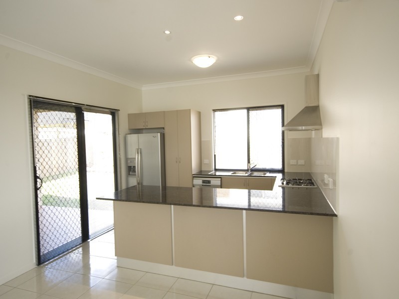 9 Peppermint Court, Springfield Lakes QLD 4300