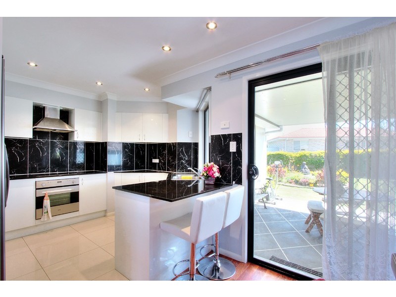 6 Maree Court, Tanah Merah QLD 4128