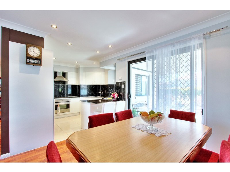 6 Maree Court, Tanah Merah QLD 4128