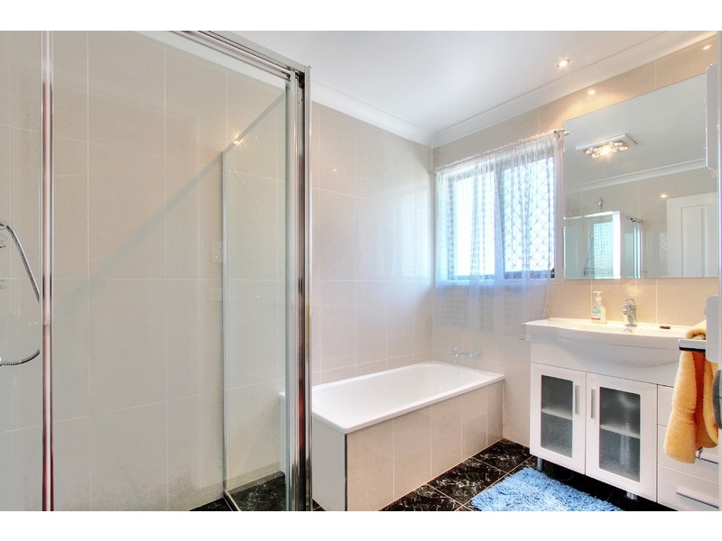 6 Maree Court, Tanah Merah QLD 4128