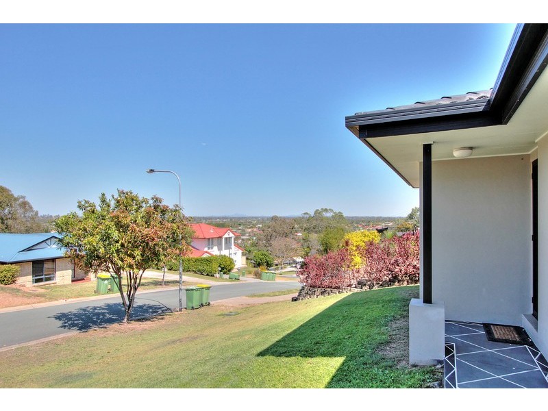 6 Maree Court, Tanah Merah QLD 4128