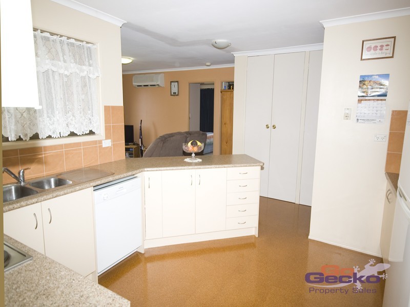 8 Boscawan Crescent, Bellbird Park QLD 4300