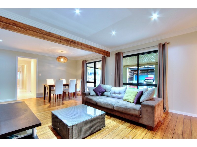 11 Jacqueline Ave, Springwood QLD 4127