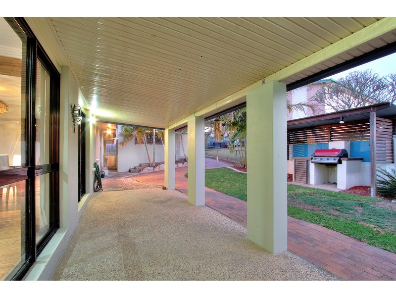 11 Jacqueline Ave, Springwood QLD 4127