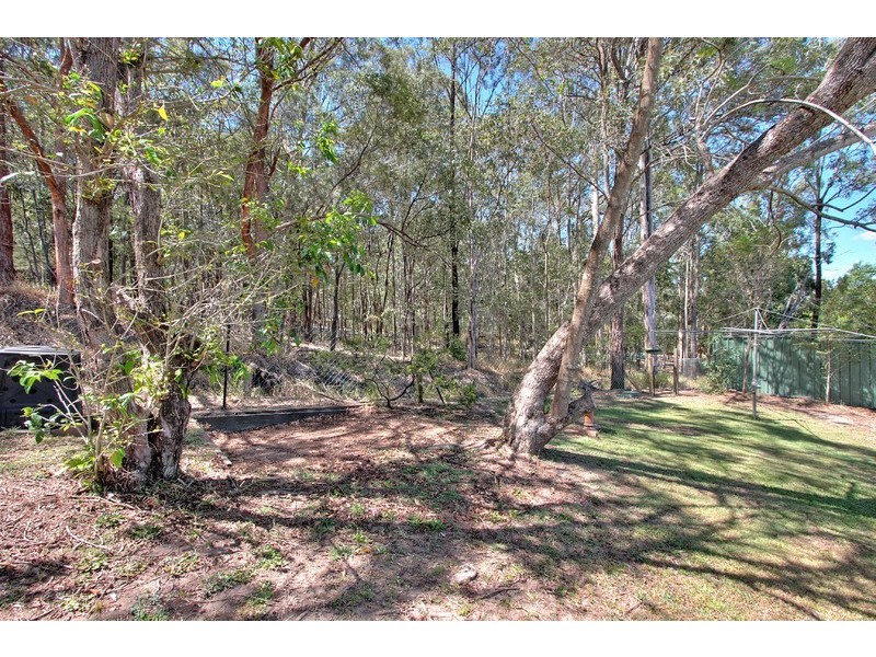 50 Van Dieman Crescent, Springwood QLD 4127