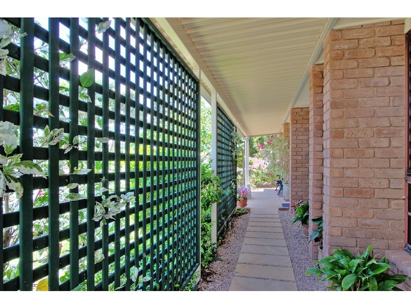 50 Van Dieman Crescent, Springwood QLD 4127