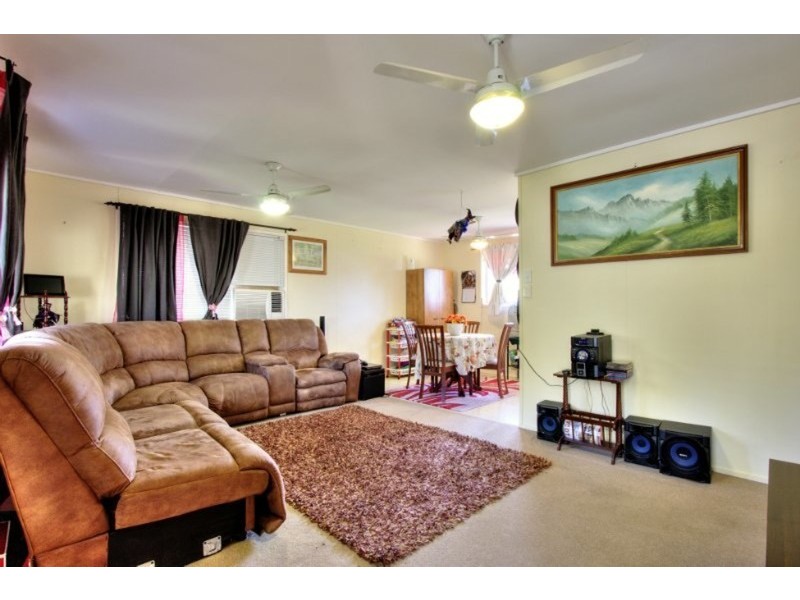 27 Thornside Street, Eagleby QLD 4207