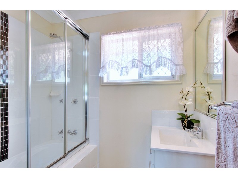 7 Juanita Grove, Springwood QLD 4127