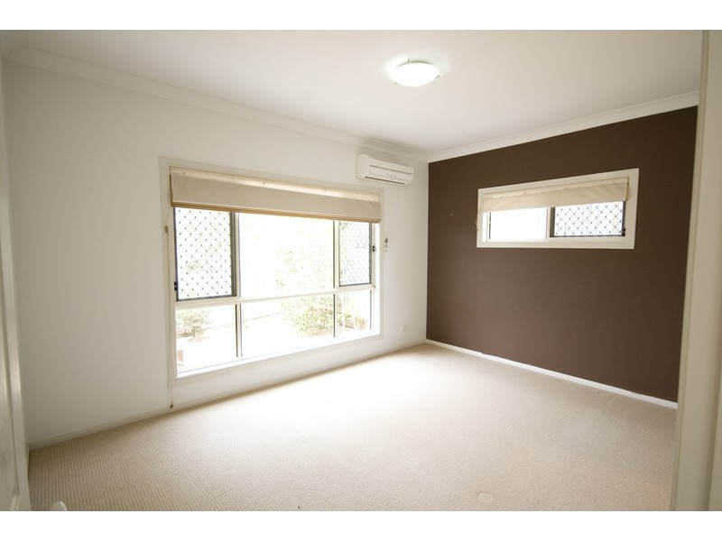 28 Summit, Springfield Lakes QLD 4300