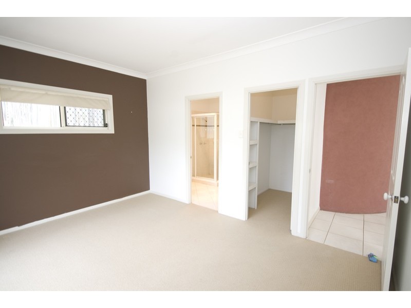 28 Summit, Springfield Lakes QLD 4300