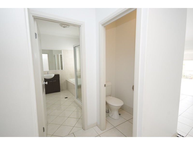 28 Summit, Springfield Lakes QLD 4300