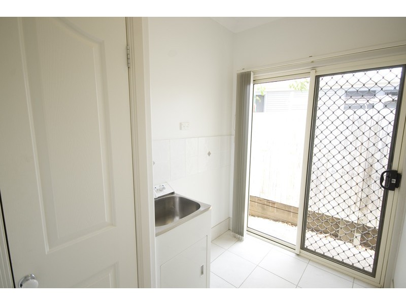 28 Summit, Springfield Lakes QLD 4300