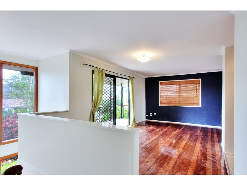 11 Belinda Crescent, Springwood QLD 4127