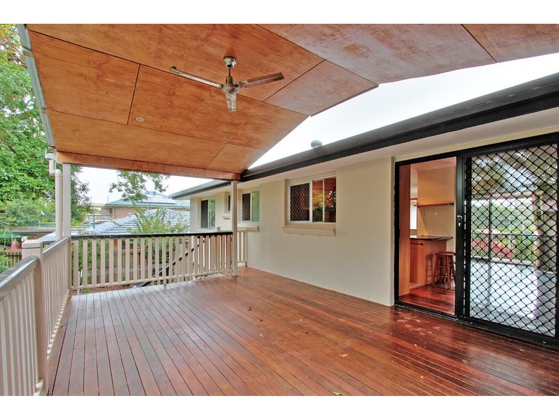 11 Belinda Crescent, Springwood QLD 4127