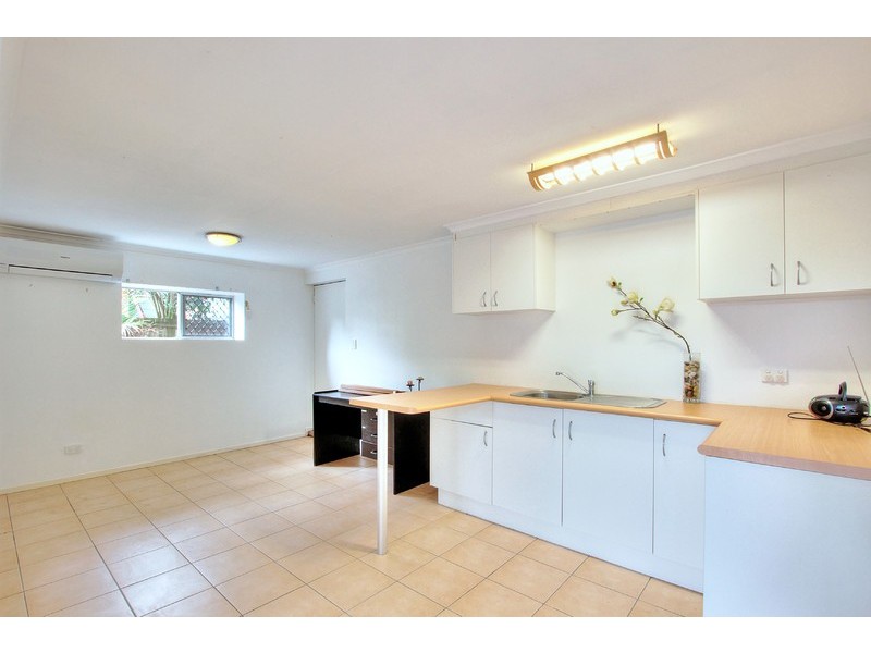 11 Belinda Crescent, Springwood QLD 4127