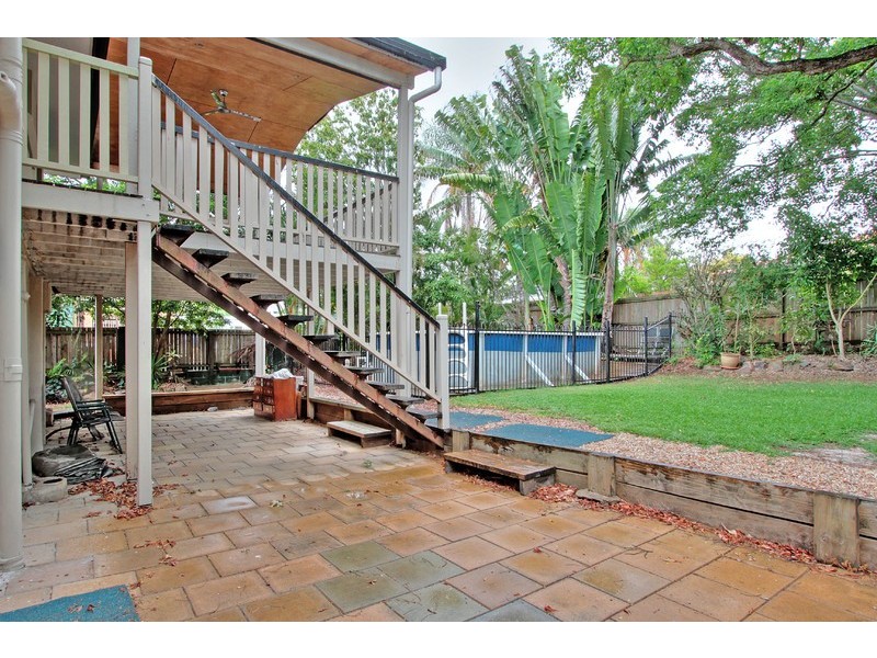 11 Belinda Crescent, Springwood QLD 4127